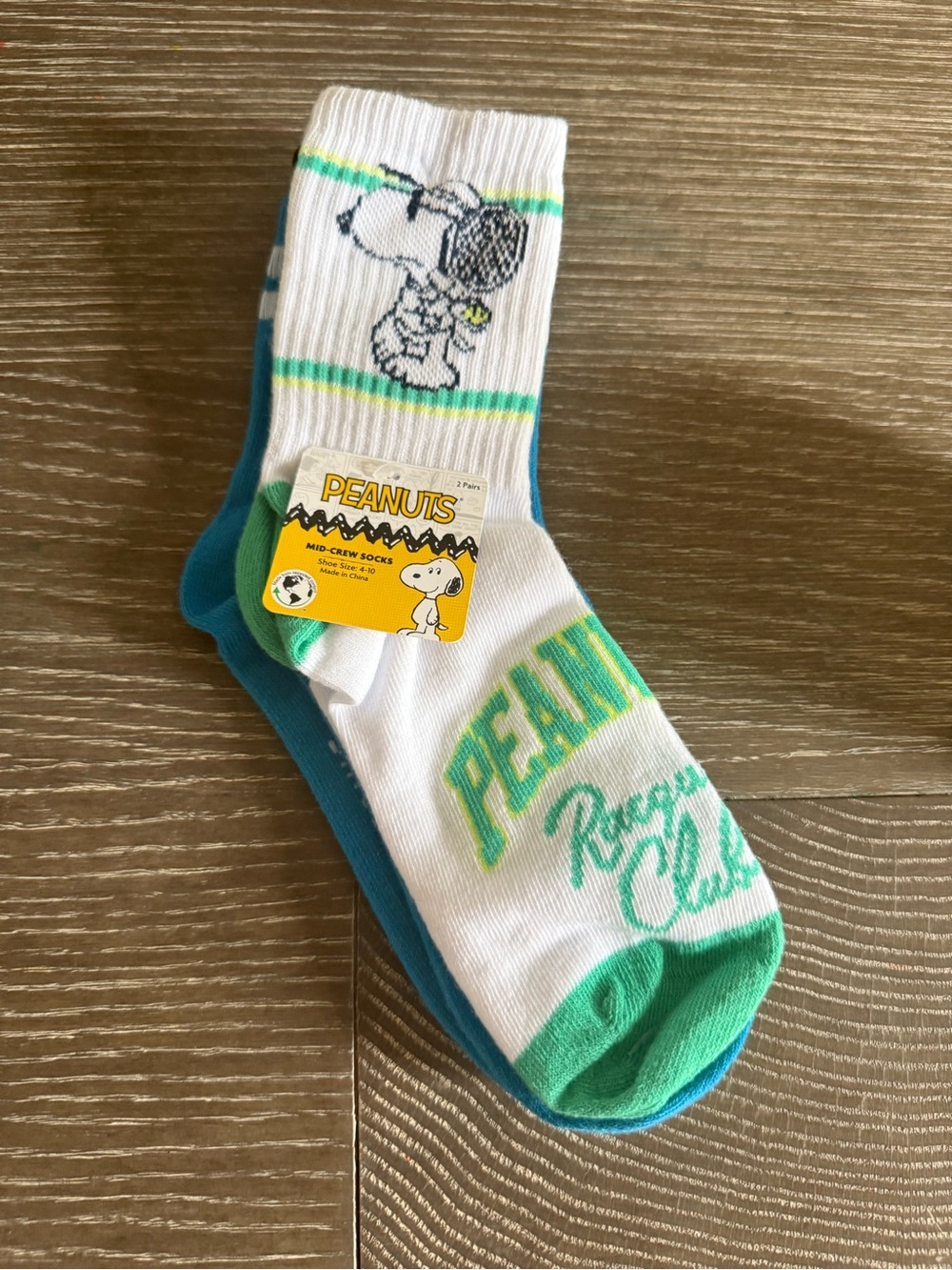 NWT Peanuts Snoopy Mid-Crew Socks Racquet club 2 pairs